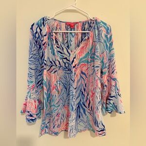 *LIKE NEW* Lilly Pulitzer Coral Print 3/4 Sleeve, Blue and Pink Blouse